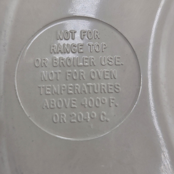 Anchor Hocking PM 459-TI 484 MicroWare 9" Baking Ring, Round Cake Pan - Picture 4 of 7